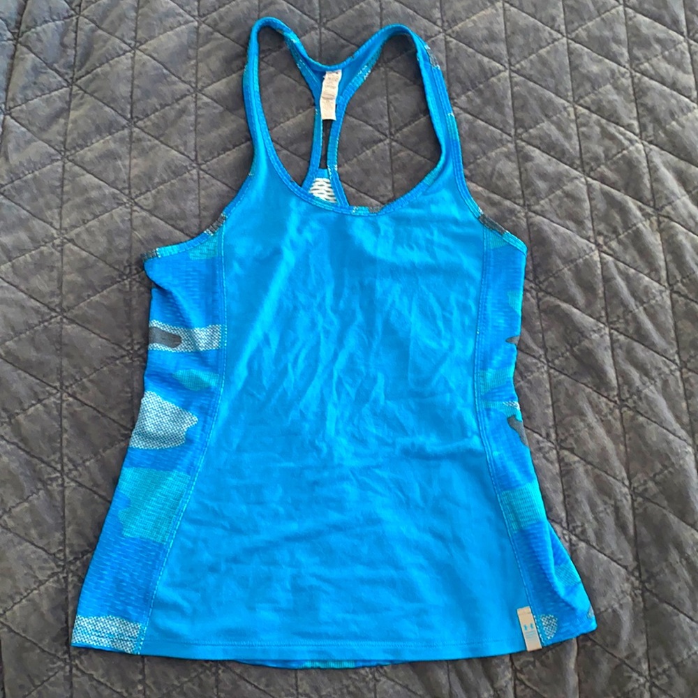 Under Armour women’s t shirt